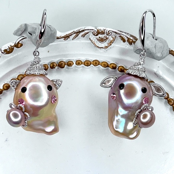 🤩🔥😍 Handmade S925 SS Freshwater Flameball Pearl Dog 🐶 Cat 🐱 🌺 Earrings Cute!